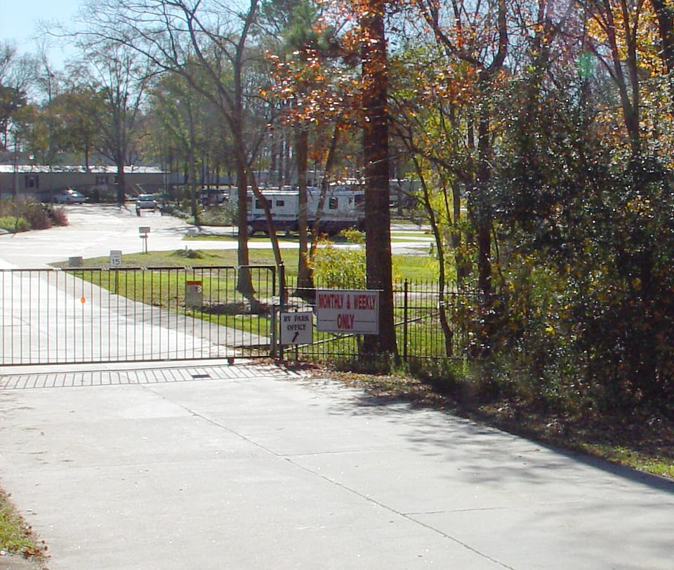 lake conroe boat storage and launching services