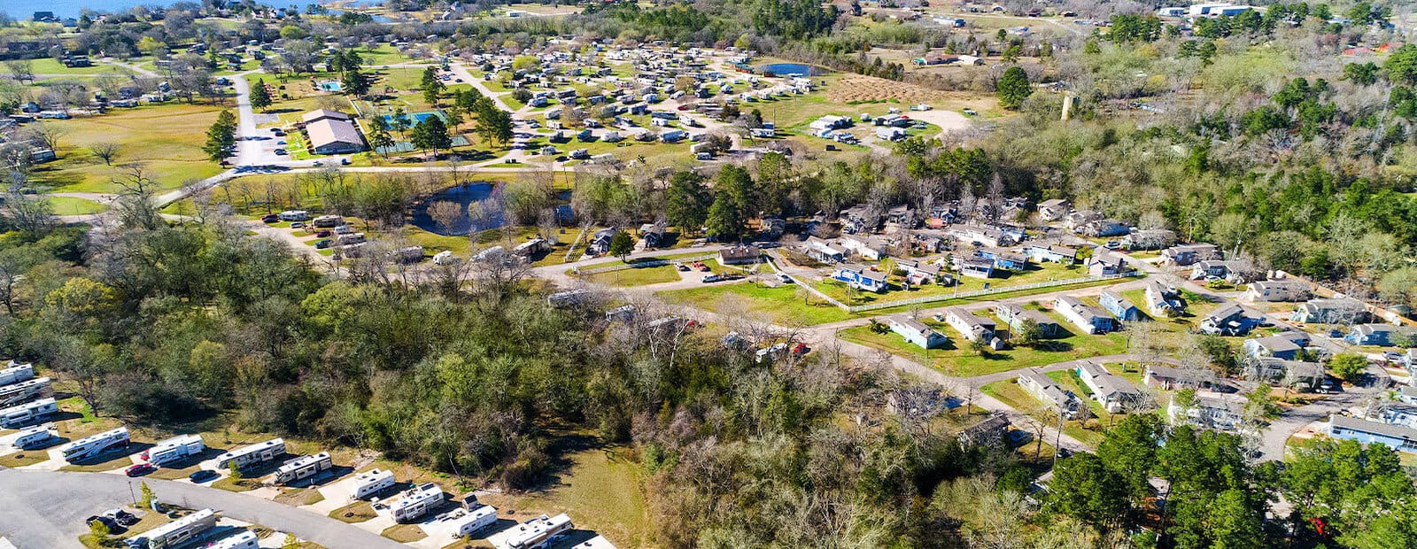 Lake Conroe RV & Camping Resort complex