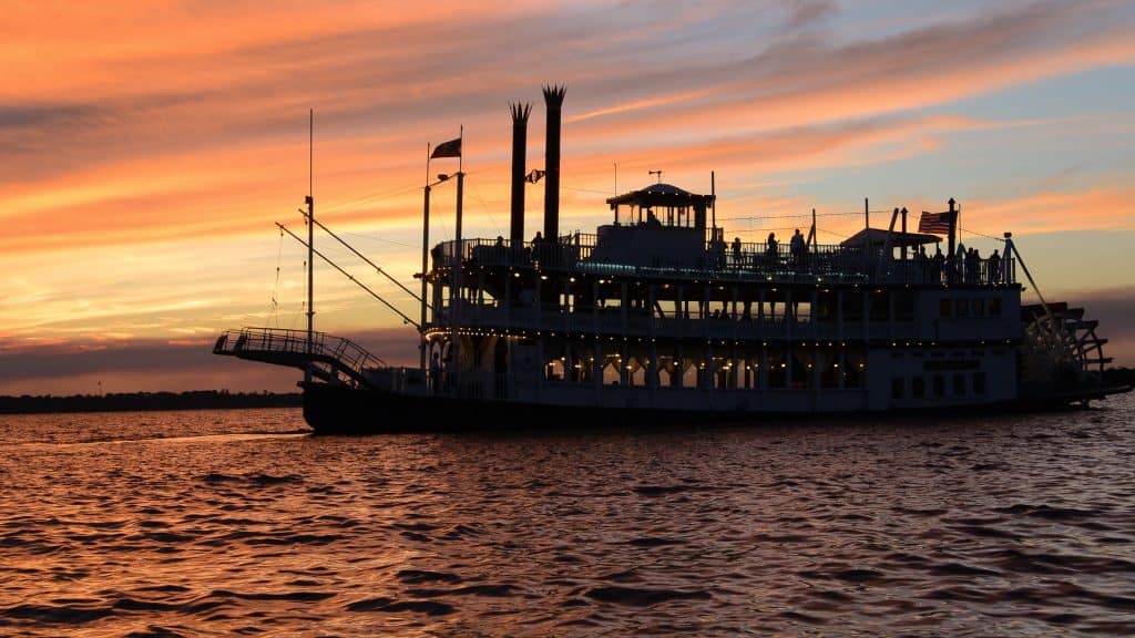 Southern Empress Cruises