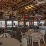 Papa's on the Lake bar and lounge
