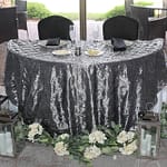 Walden's Lakeview Dining wedding table
