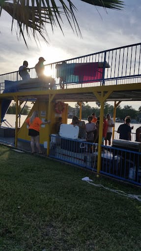 Nauti-Dayz party barge