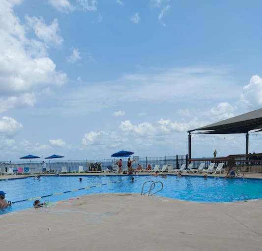 Breakwater Grille pool at Walden