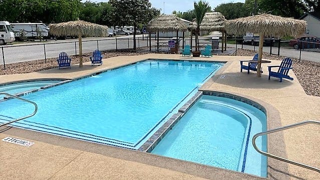 Lake Conroe RV Campground swimming pool
