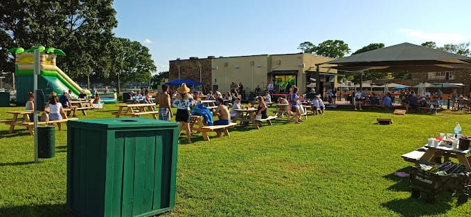 Breakwater Grille party