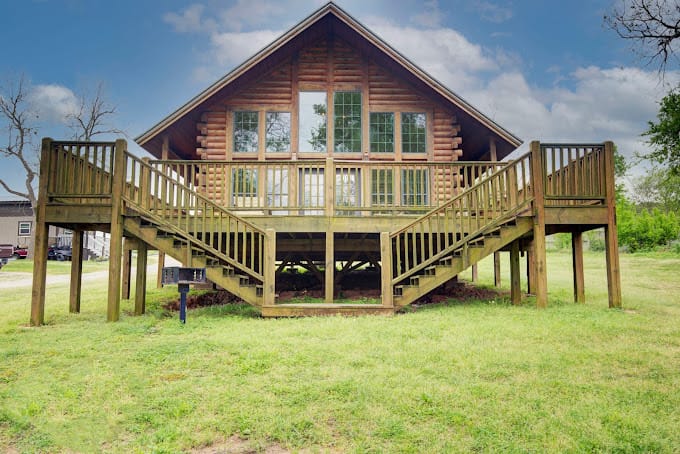 Water’s Edge Resort cabin