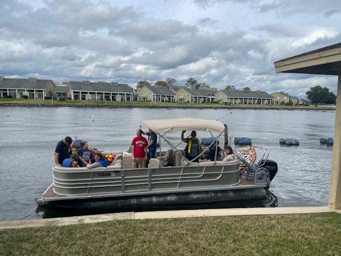 Nauti-Dayz pontoon boat