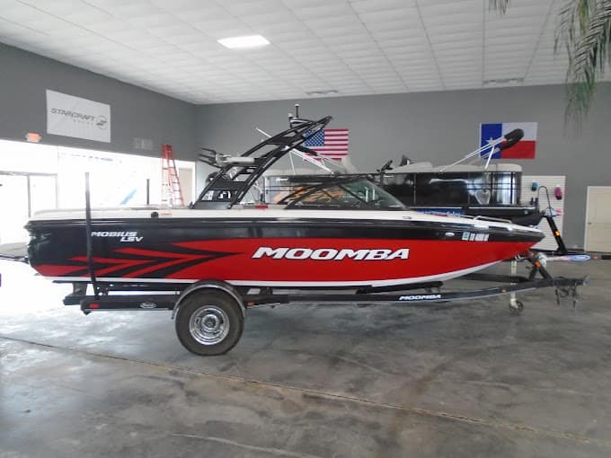 Pier 105 Moomba