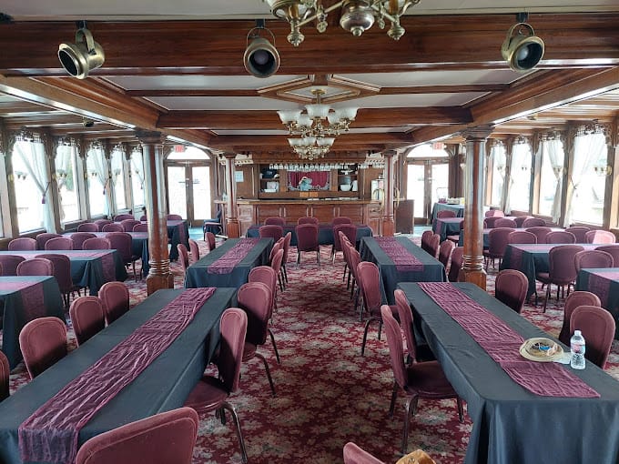 Southern Empress accomodations