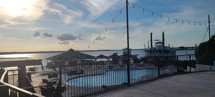 Wave on Lake Conroe lakeview