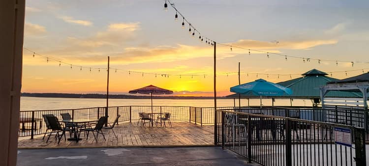 Wave on Lake Conroe patio