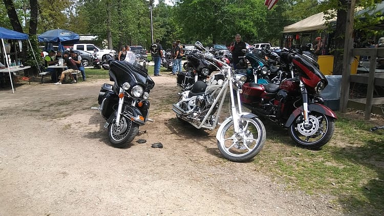 Backwoods Saloon biker day