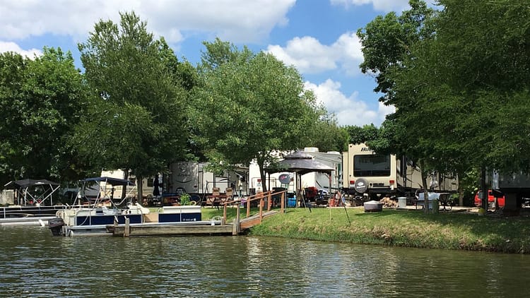 Lake Conroe RV Campground shore