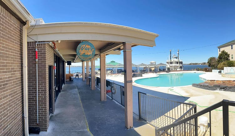 Wave on Lake Conroe patio