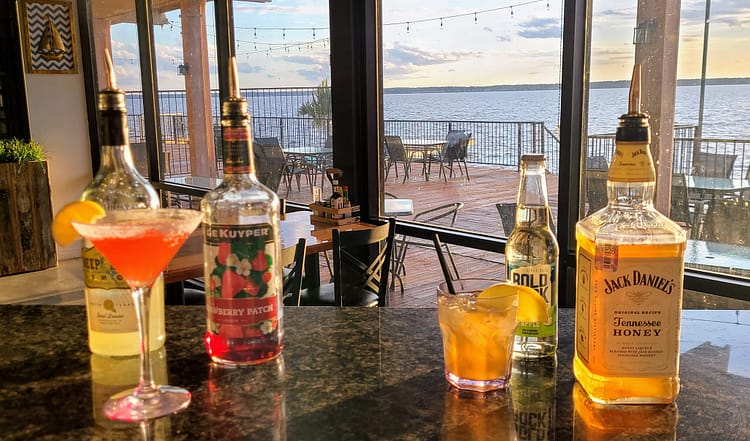 Wave on Lake Conroe bar