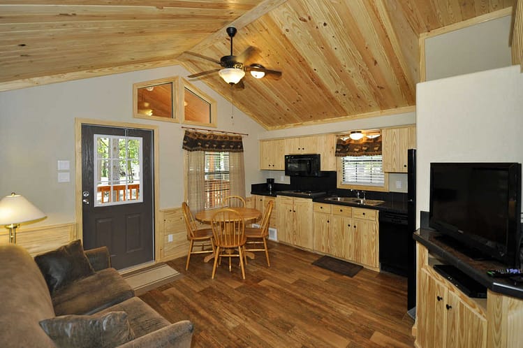 Stow-A-Way Marina & RV Park cabin