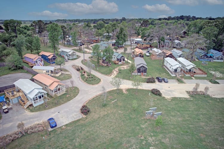 Water’s Edge Resort cabin aerial