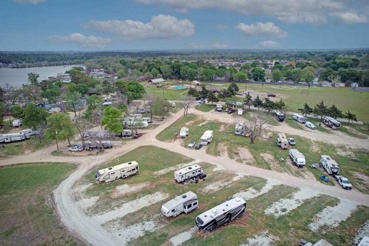 Water’s Edge Resort aerial