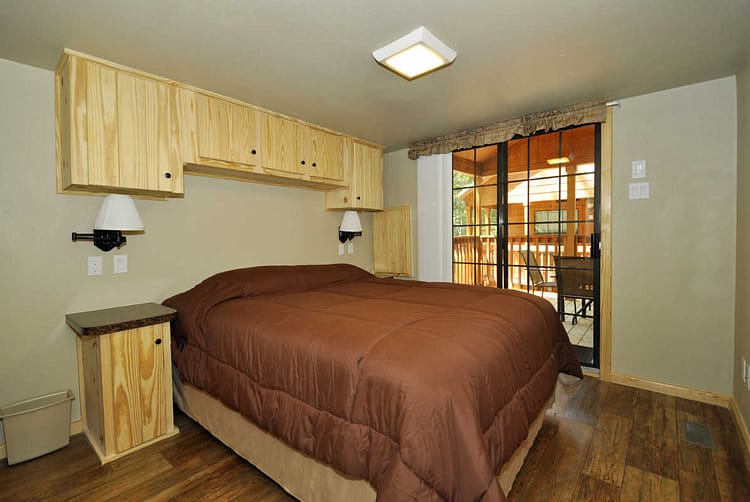Stow-A-Way Marina & RV Park cabin