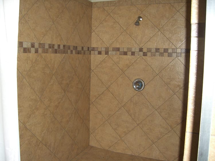 The Palms Marina shower