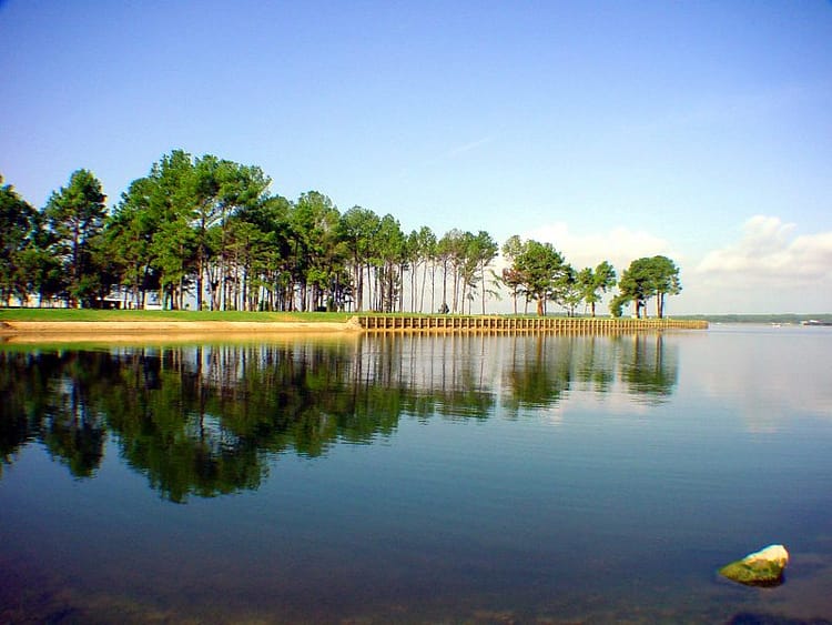 Sunset Shores RV Park view of lake