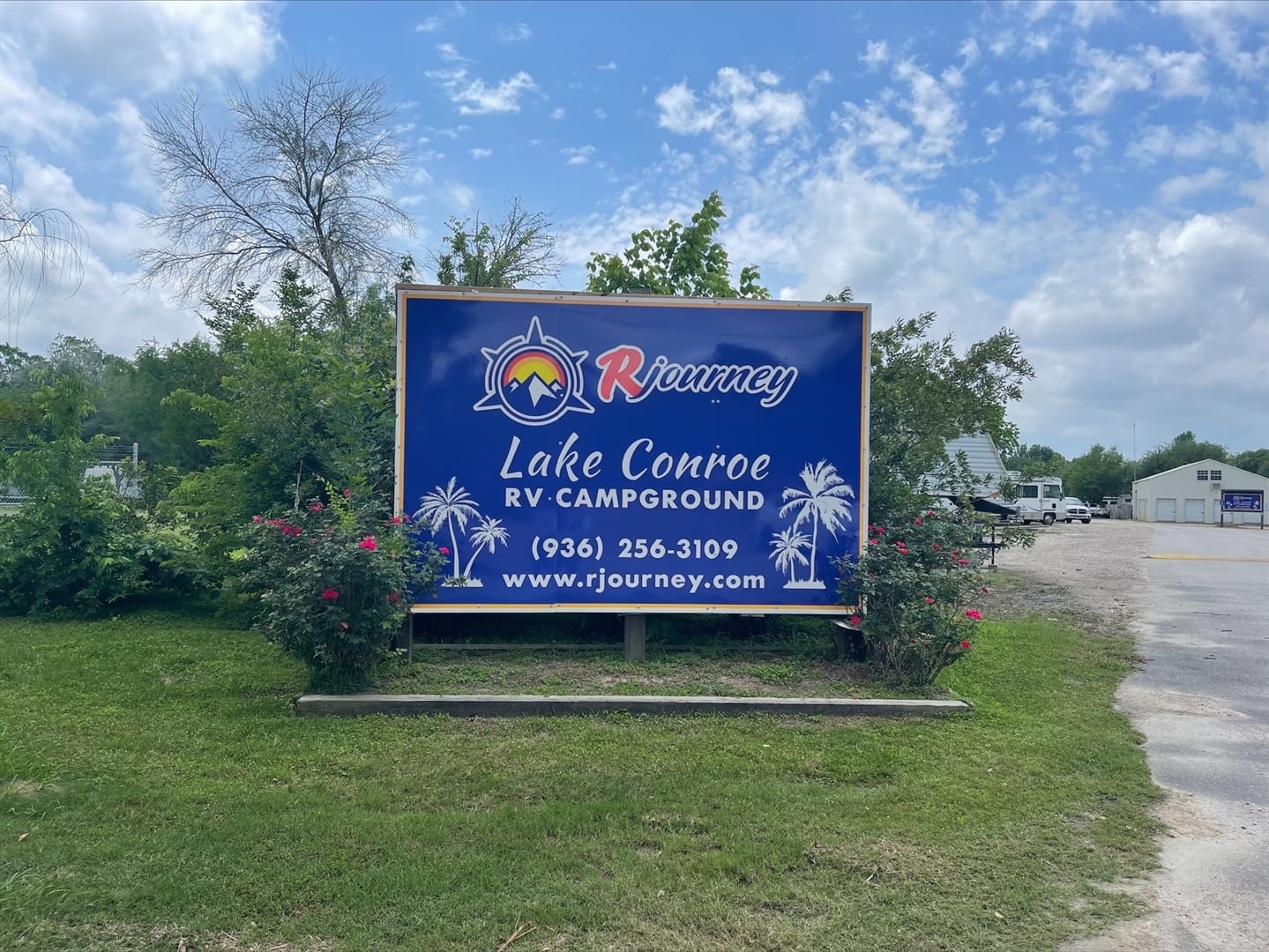 Lake Conroe RV Campground entrance