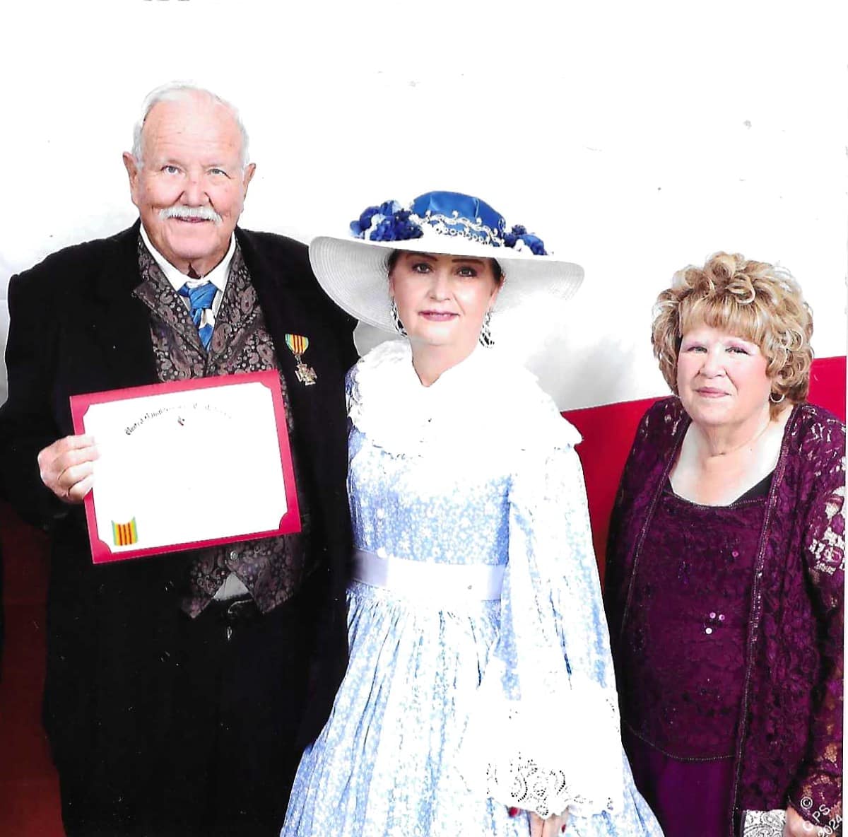TEXAS DIVISION, UDC, HONORS U.S.A.F. KENNETH MILLER, WITH CROSS OF MILITARY SERVICE AT CONVENTION!