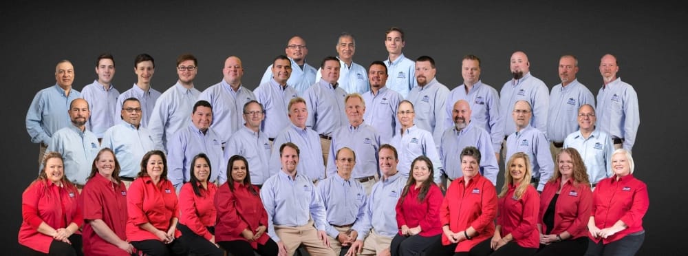 Team picture of Killum Pest Control employees who take care of pest control needs in Houston