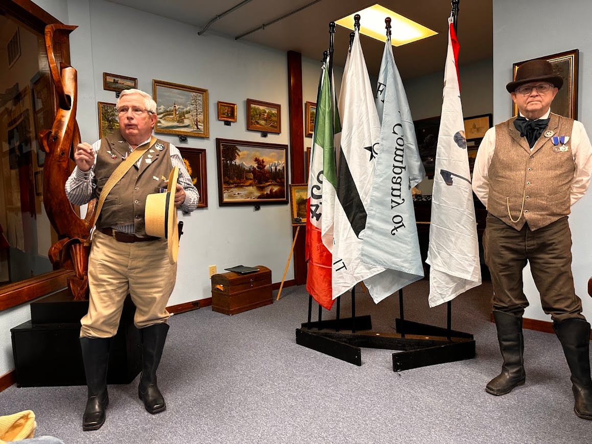 SRT & FOFF REPRESENTATIVES GIVE TEXAS HISTORY PRESENTATIONS DURING “HIGH HOLY DAYS OF TEXAS”!