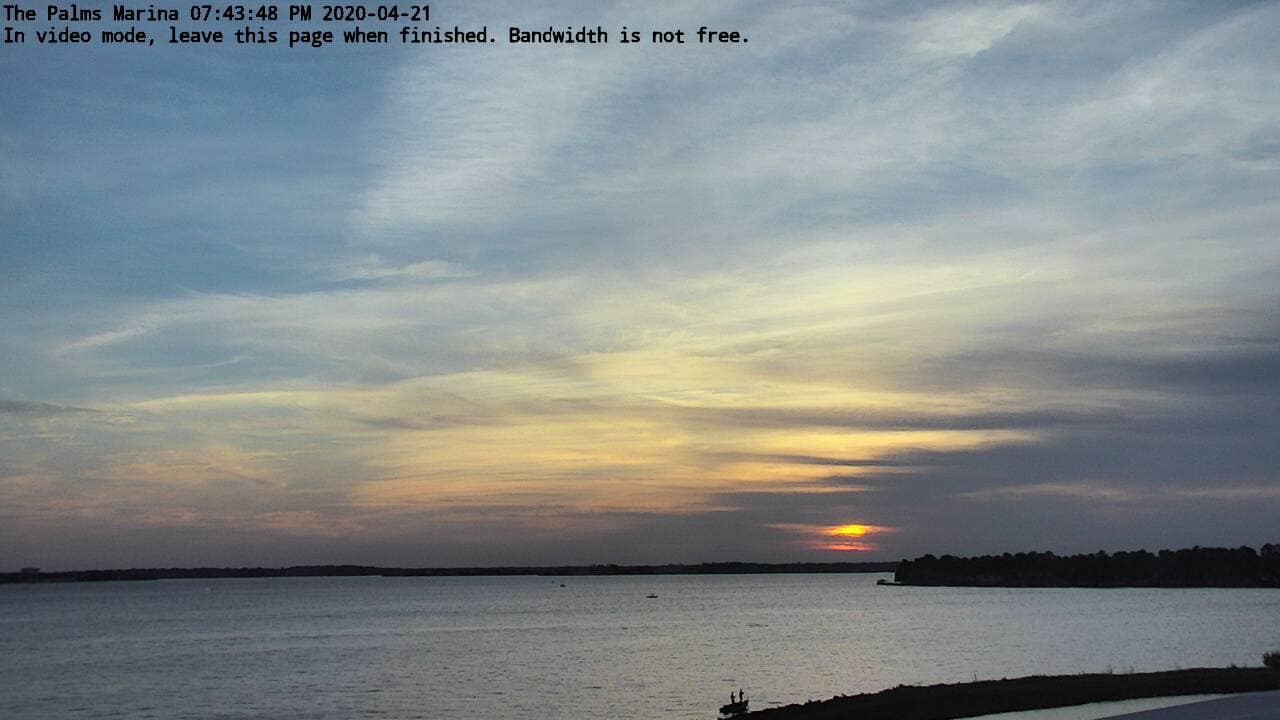 20-04-21_19-43-48-85.jpg Lake Conroe sunset photo