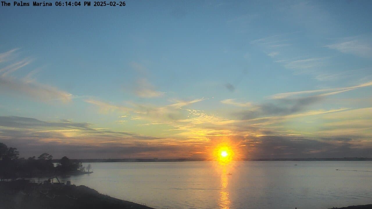 25-02-26_18-14-04-23.jpg Lake Conroe sunset photo