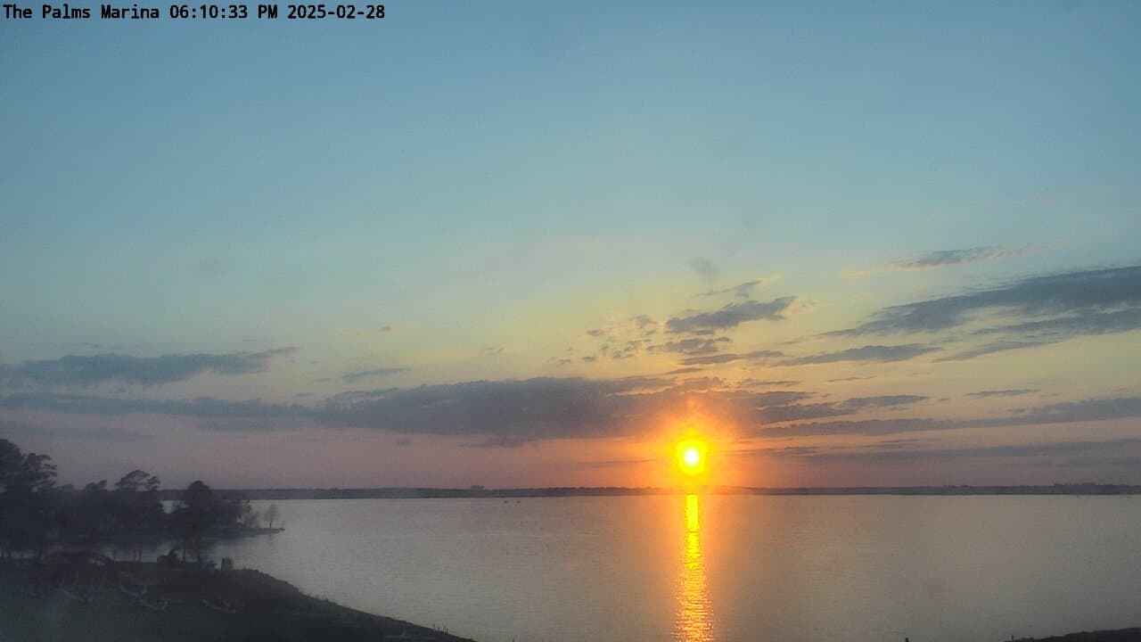 25-02-28_18-10-33-65.jpg Lake Conroe sunset photo