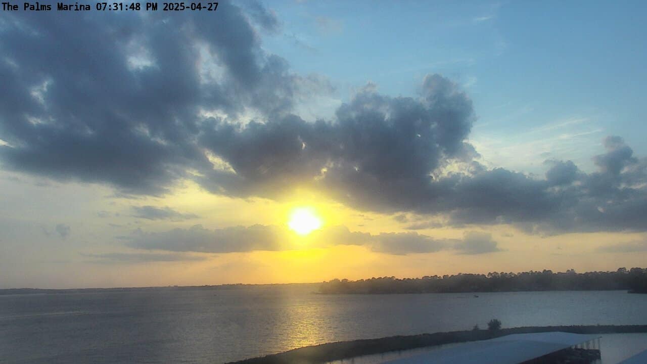 25-04-27_19-31-48-89.jpg Lake Conroe sunset photo