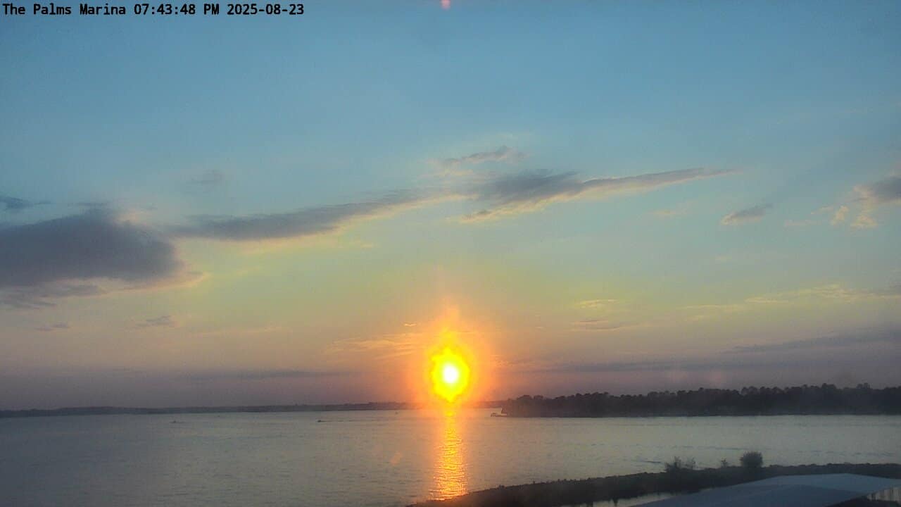 25-08-23_19-43-48-77.jpg Lake Conroe sunset photo